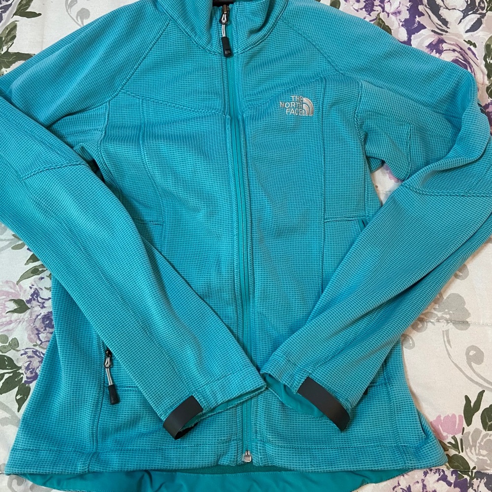 North face sweater